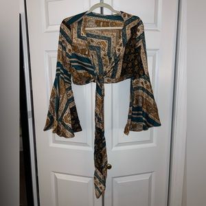 Cider flare sleeve front-tie top size S